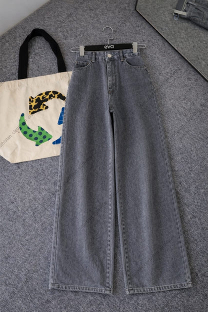 High Waisted Wide-Leg Jeans