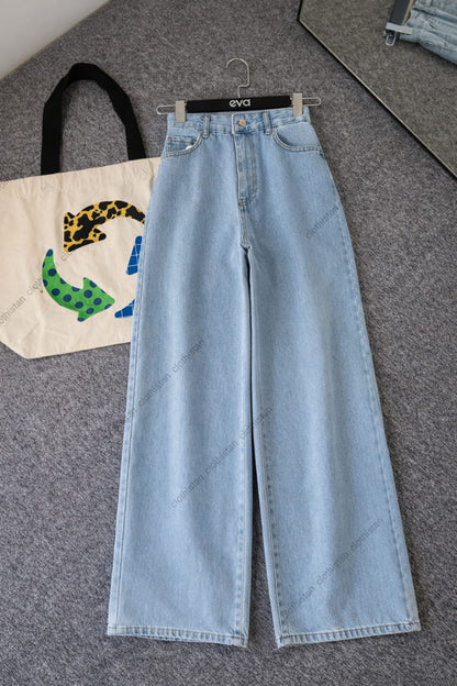 High Waisted Wide-Leg Jeans